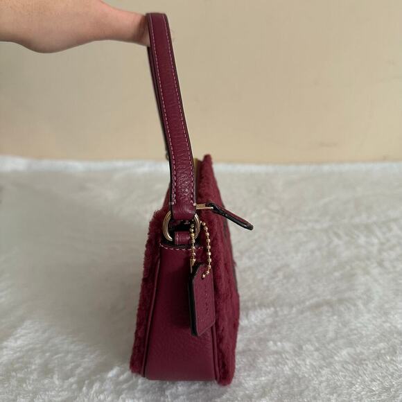 Coach Shearling Fur Shoulder Bag Burgundy Wine Leather Mini Y2K Cozy Chic - Picture 4 of 15